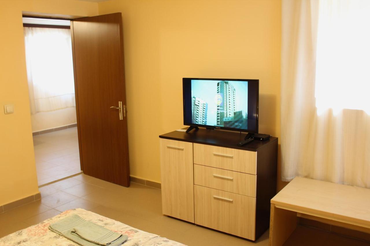 Guest House "Emily" In Troshevo Варна Экстерьер фото