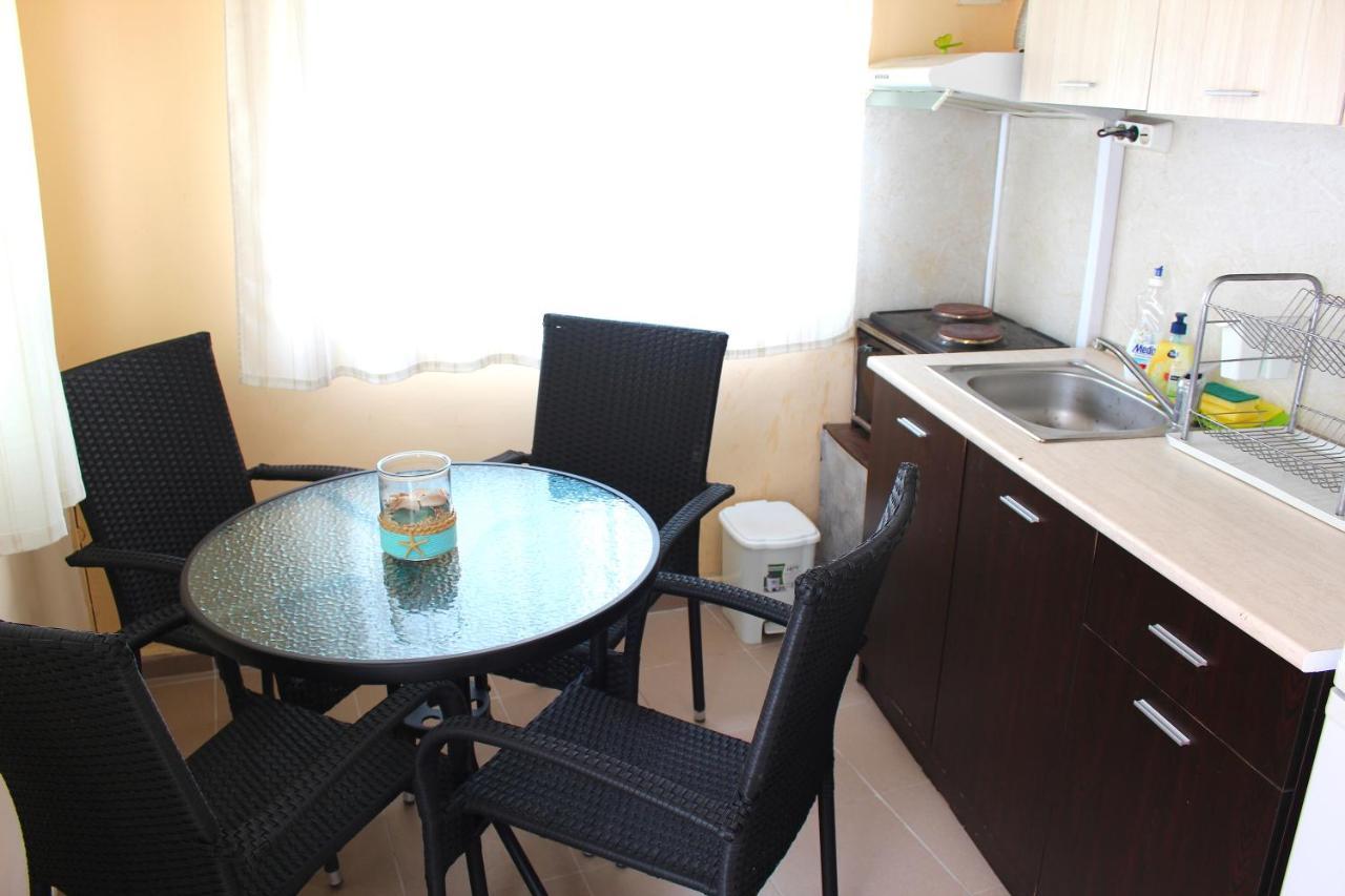 Guest House "Emily" In Troshevo Варна Экстерьер фото